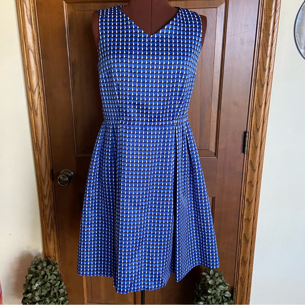 Blue and White Sleeveless Dress